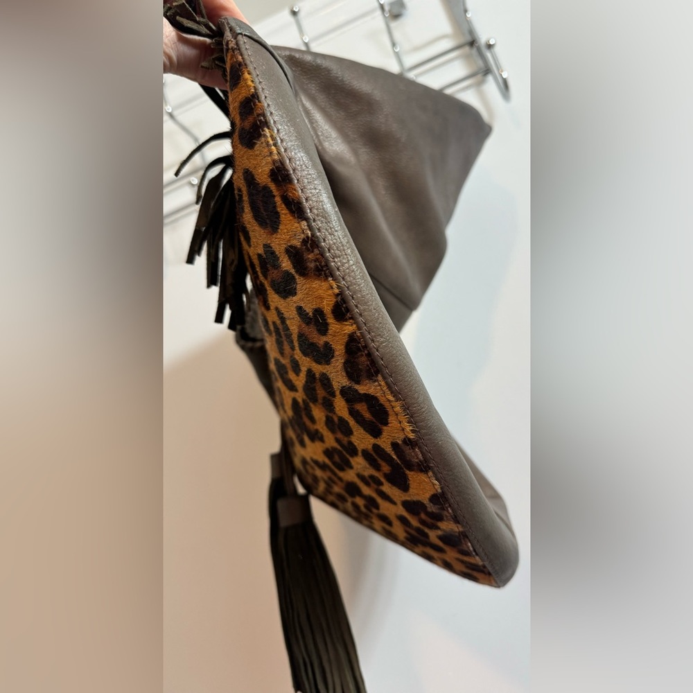 Sharif Vintage Leather Hobo - Picture 11 of 16
